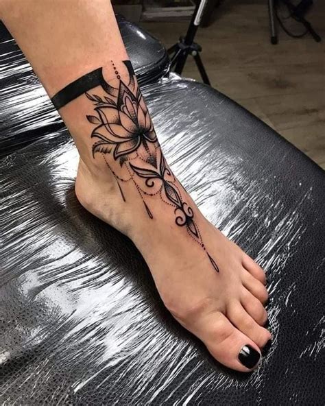 imagenes de tatuajes en el pie para mujeres|170 Tatuajes en los PIES (Con el significado)